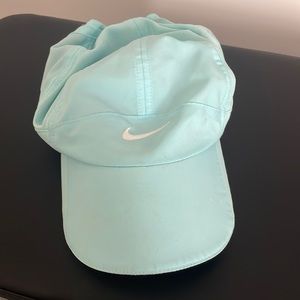 New Nike feather light dri fit hat